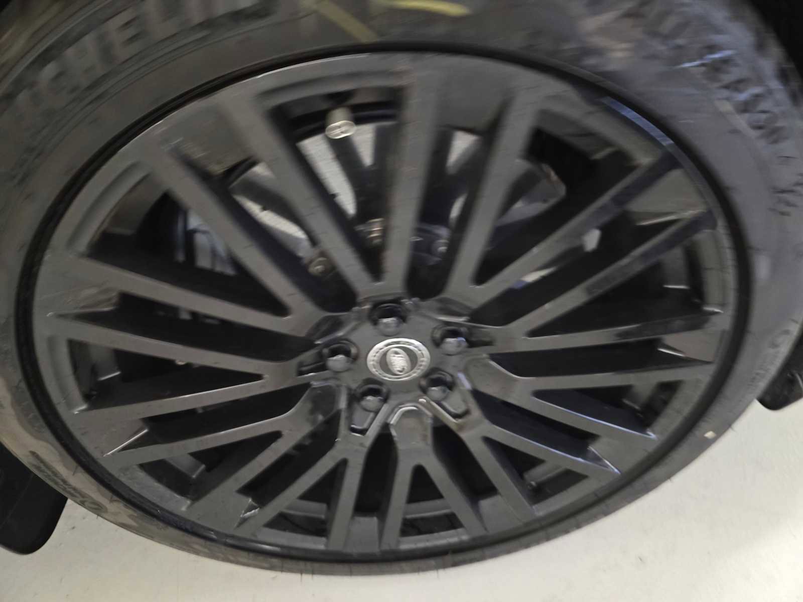New 2025 Land Rover Range Rover Sport SV Edition Two image 9
