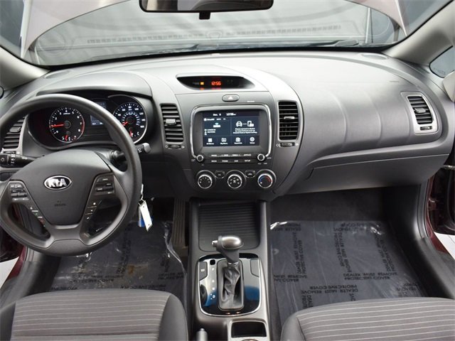 Used 2018 Kia Forte LX w/ LX Popular Package image 11