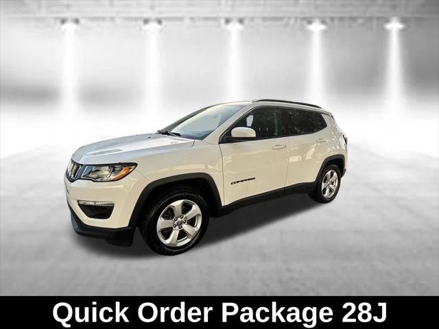Certified 2018 Jeep Compass Latitude w/ Popular Equipment Group FWD image 3