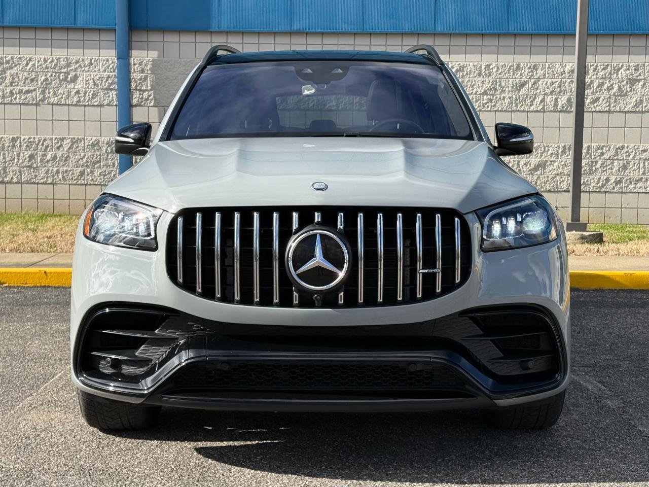 Used 2024 Mercedes-Benz GLS 63 AMG 4MATIC image 2