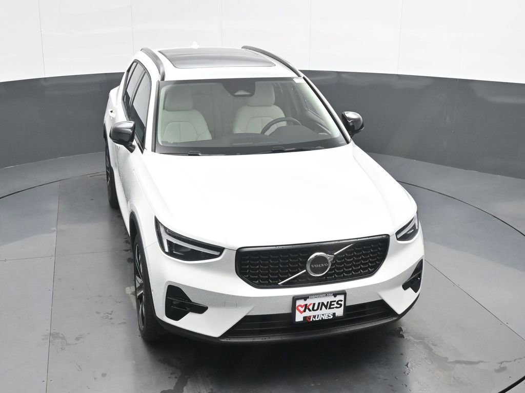 New 2026 Volvo XC40 B5 Ultra w/ Climate Package image 34