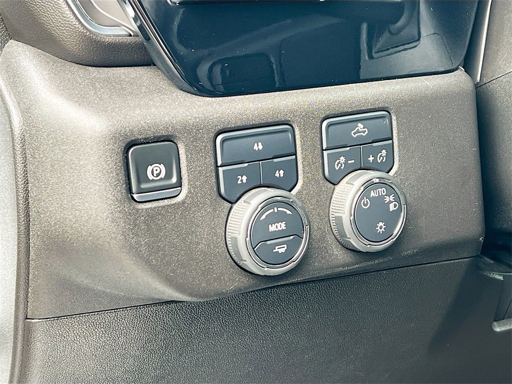 Used 2024 Chevrolet Silverado 2500 LT image 10