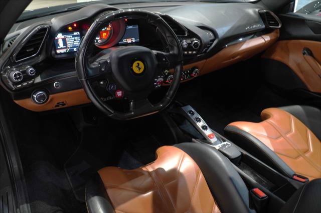 Used 2018 Ferrari 488 GTB RWD image 18