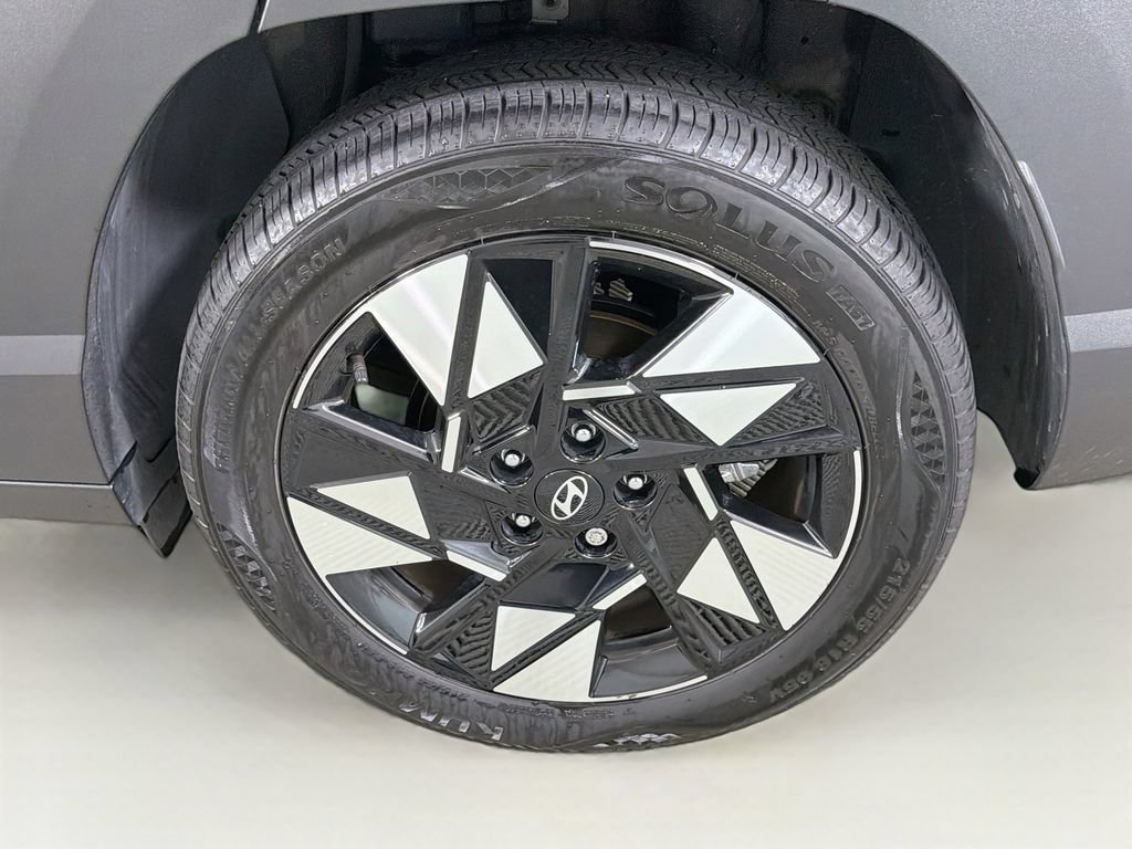 Used 2024 Hyundai Kona SEL FWD image 28