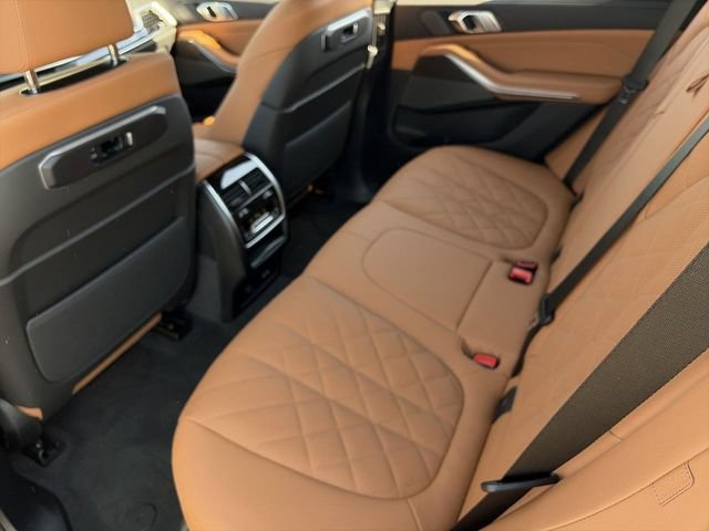 Used 2026 BMW X5 xDrive50e AWD/4WD image 16