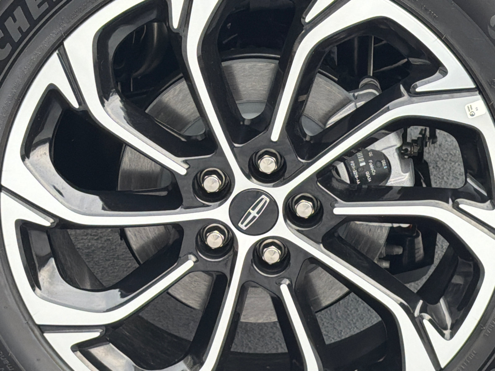 New 2026 Lincoln Nautilus Reserve AWD/4WD image 4