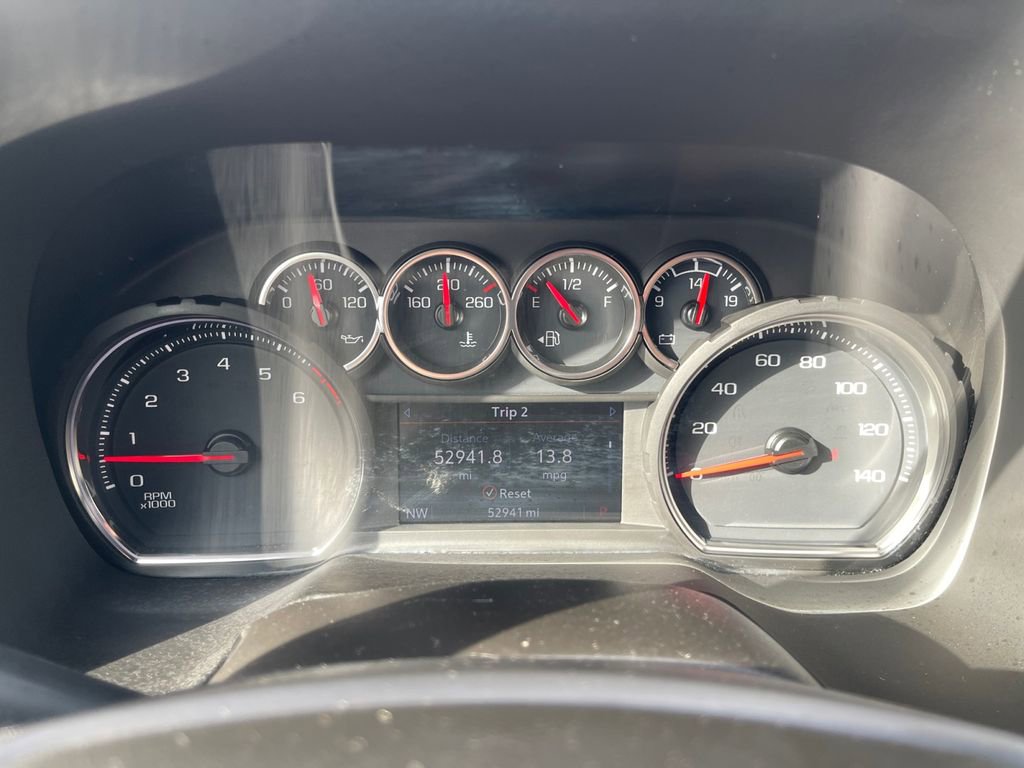 Used 2021 Chevrolet Suburban LT image 20