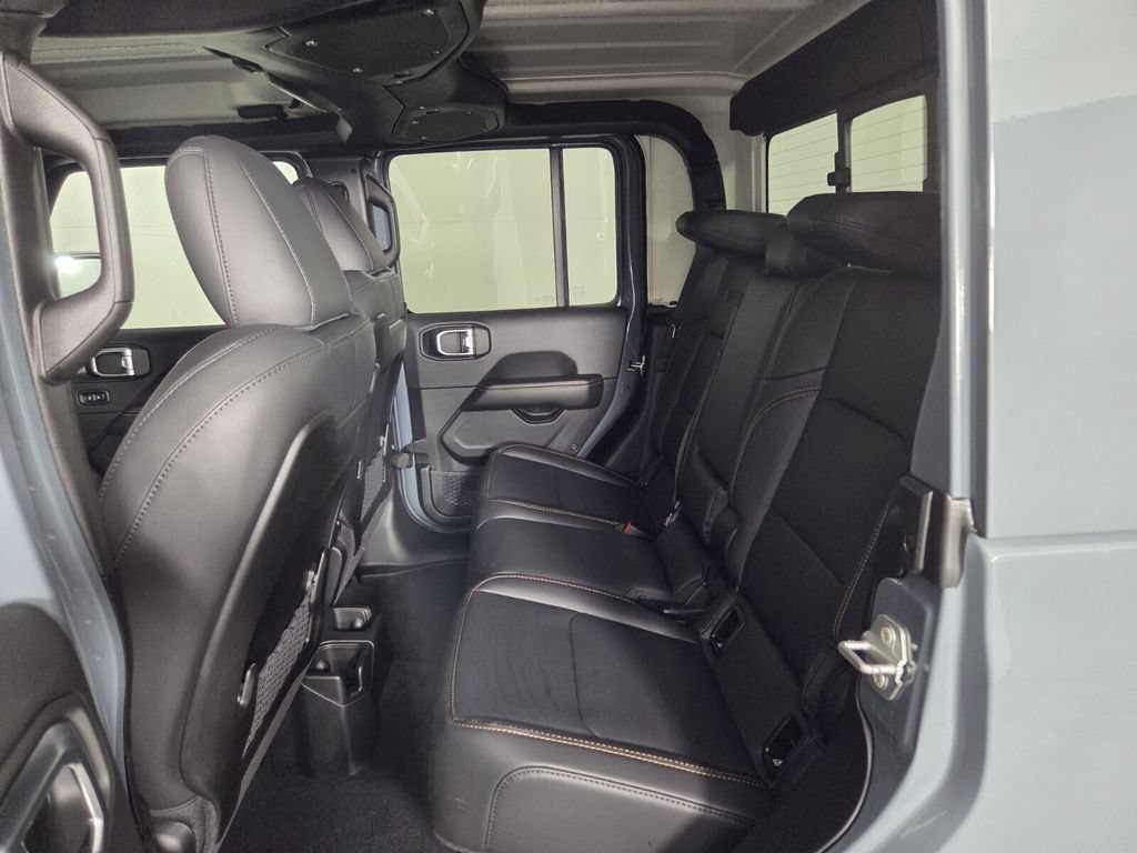 New 2026 Jeep Gladiator Sport AWD/4WD image 17