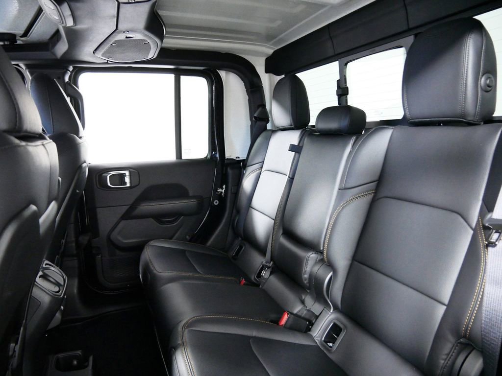 Certified 2024 Jeep Gladiator Sport w/ Premium Package image 29