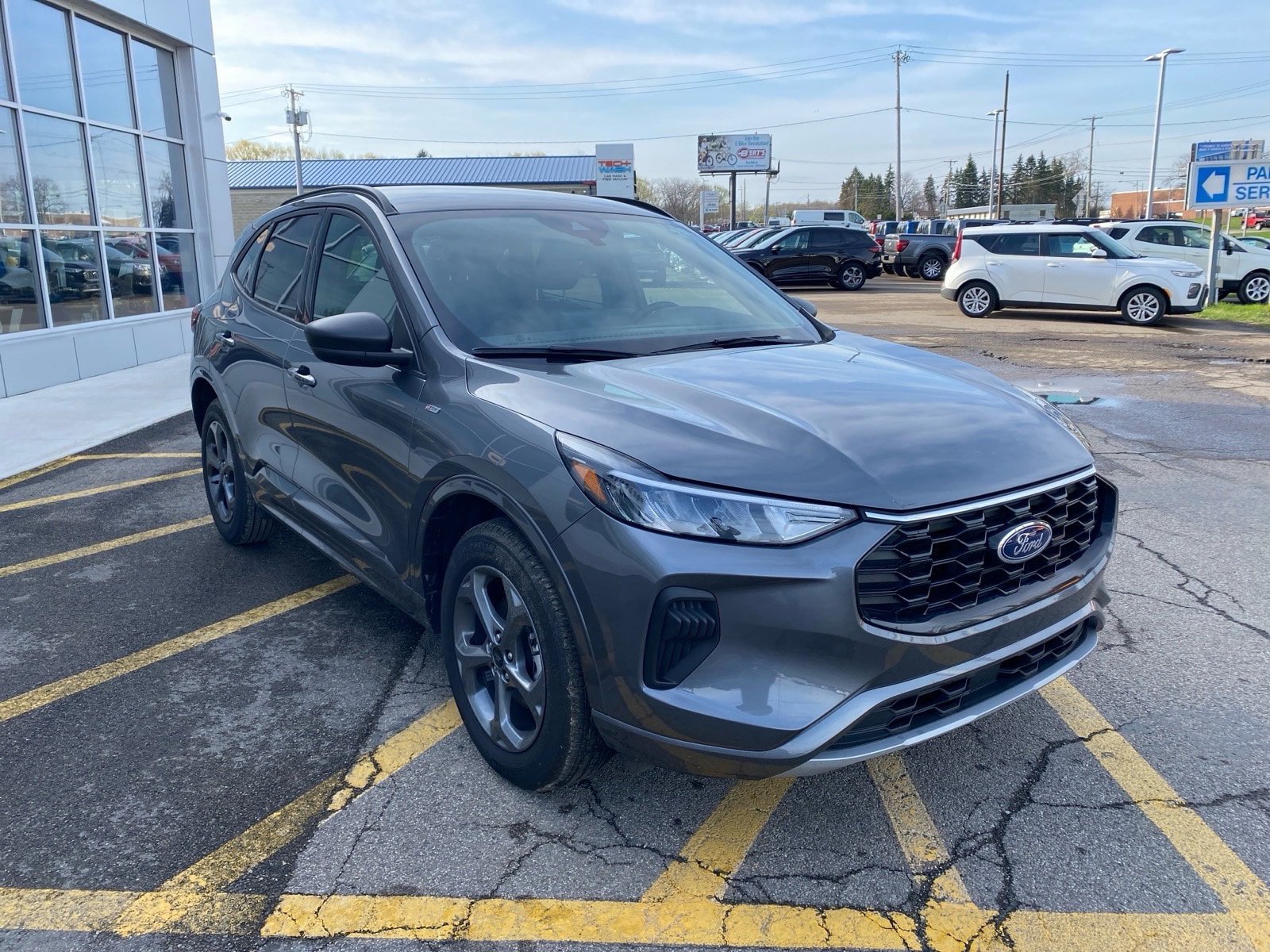 Used 2024 Ford Escape ST-Line w/ Tech Pack #1 image 7