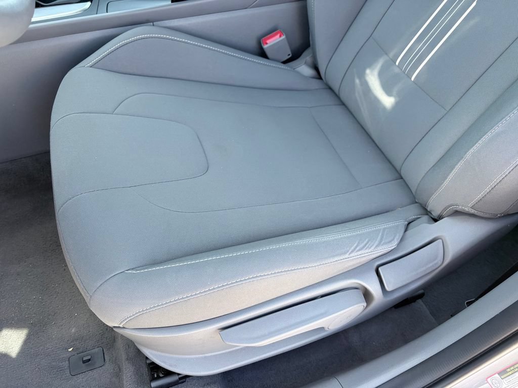 Used 2023 Hyundai Elantra SEL FWD image 9