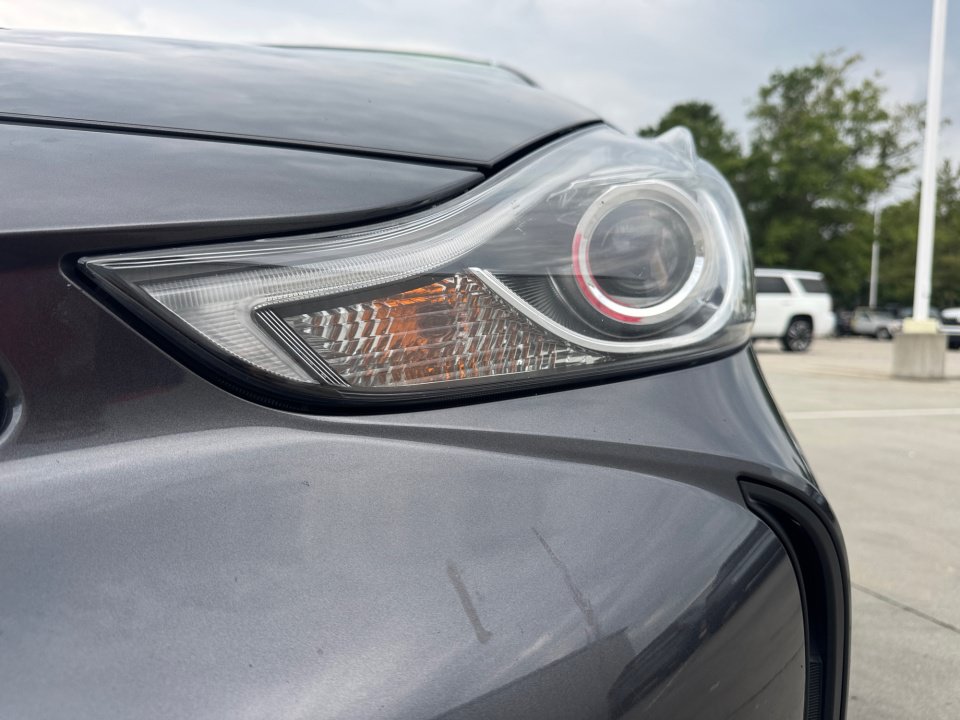 Used 2015 Toyota Prius V Five w/ Advanced Technology Package FWD image 30