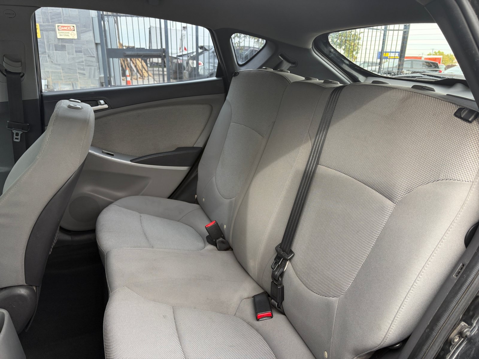 Used 2012 Hyundai Accent GS FWD image 22