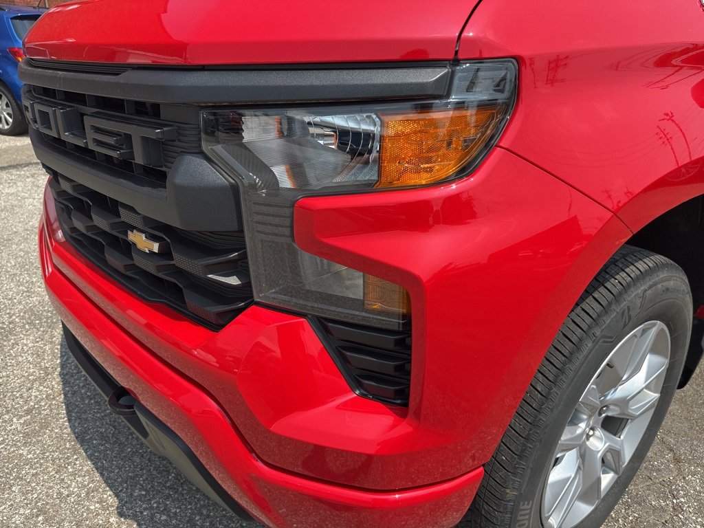 Used 2022 Chevrolet Silverado 1500 Custom image 9