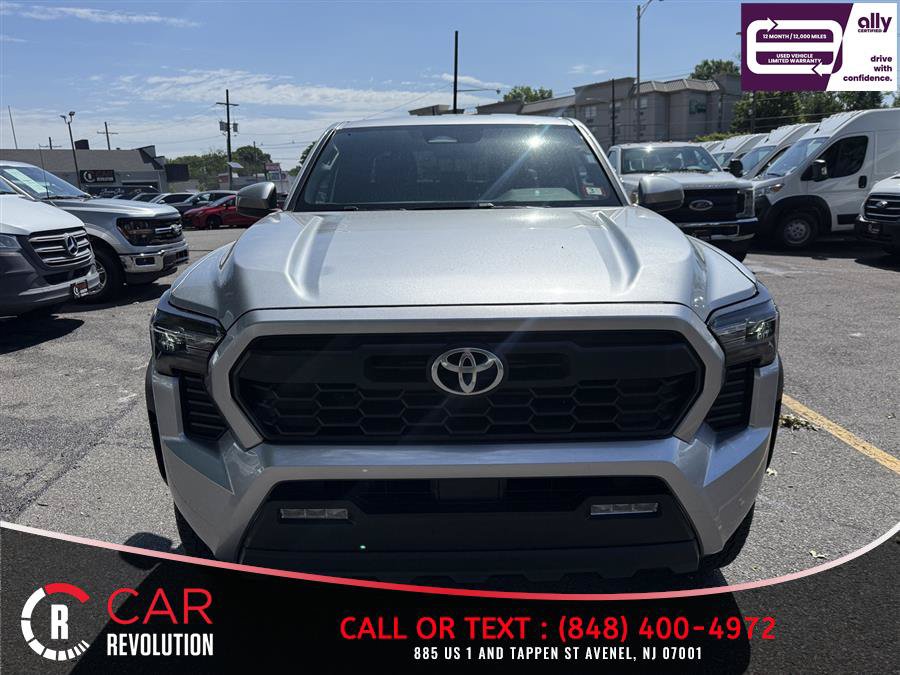 Used 2024 Toyota Tacoma TRD Off-Road AWD/4WD image 2