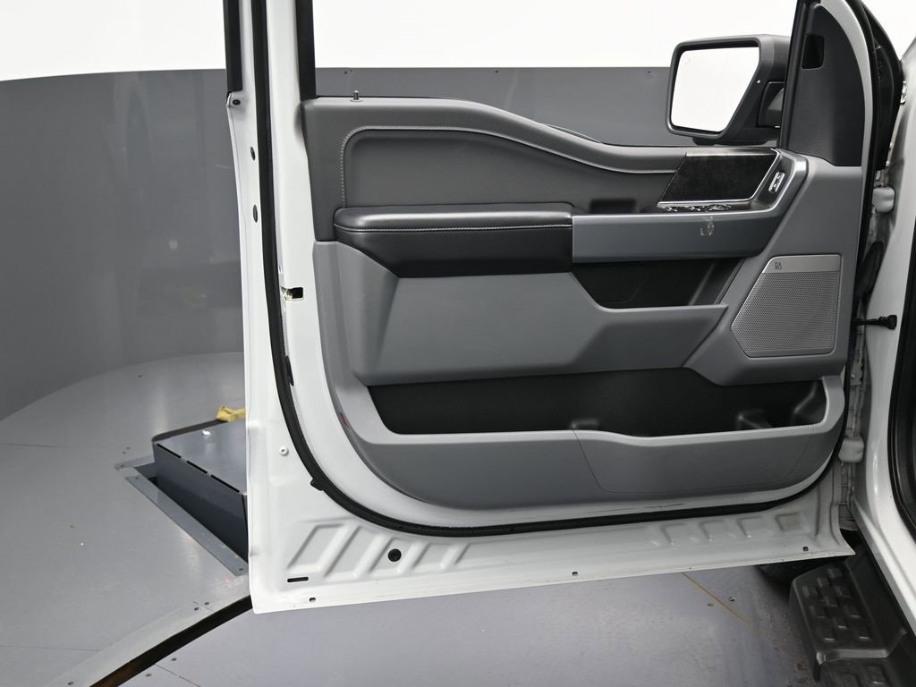 Used 2024 Ford F150 Lightning Flash w/ Max Trailer Tow Package image 39