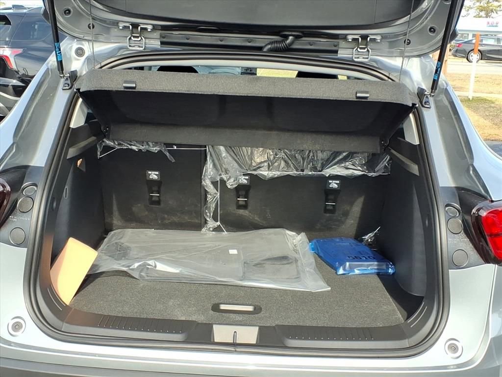 New 2026 Chevrolet Trax LT w/ Driver Confidence Package image 15