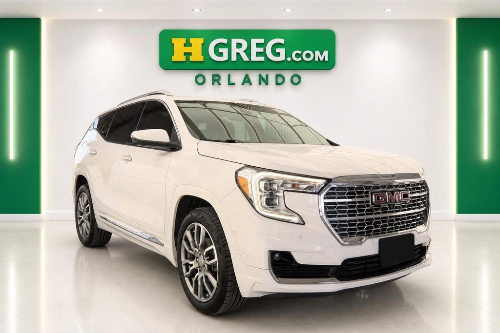 Used 2022 GMC Terrain Denali w/ Denali Premium Package AWD/4WD image 4