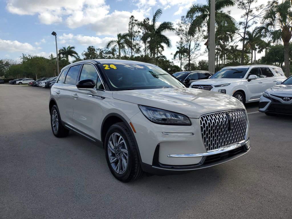 Used 2024 Lincoln Corsair FWD image 31