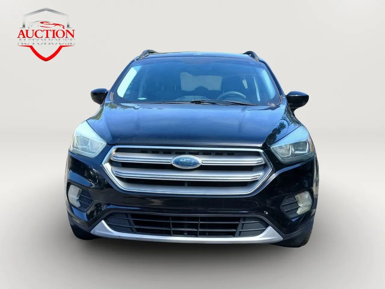 Used 2017 Ford Escape SE w/ Equipment Group 201A FWD image 2