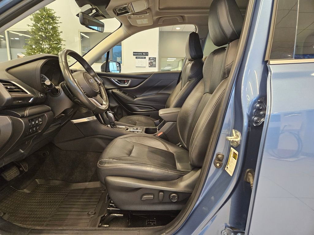 Used 2023 Subaru Forester Touring w/ Popular Package #2 image 14