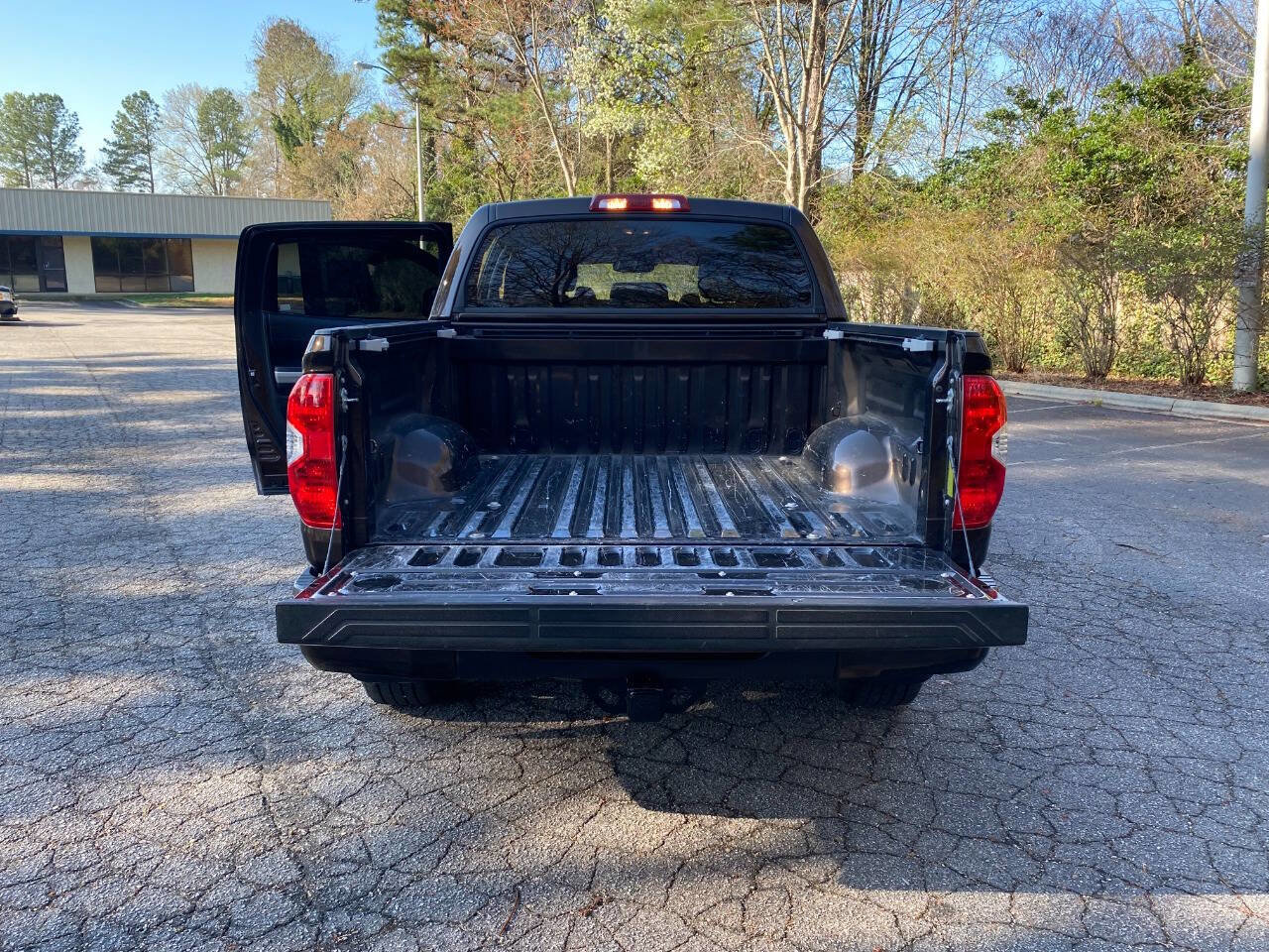 Used 2018 Toyota Tundra Limited w/ Limited Premium Package image 52