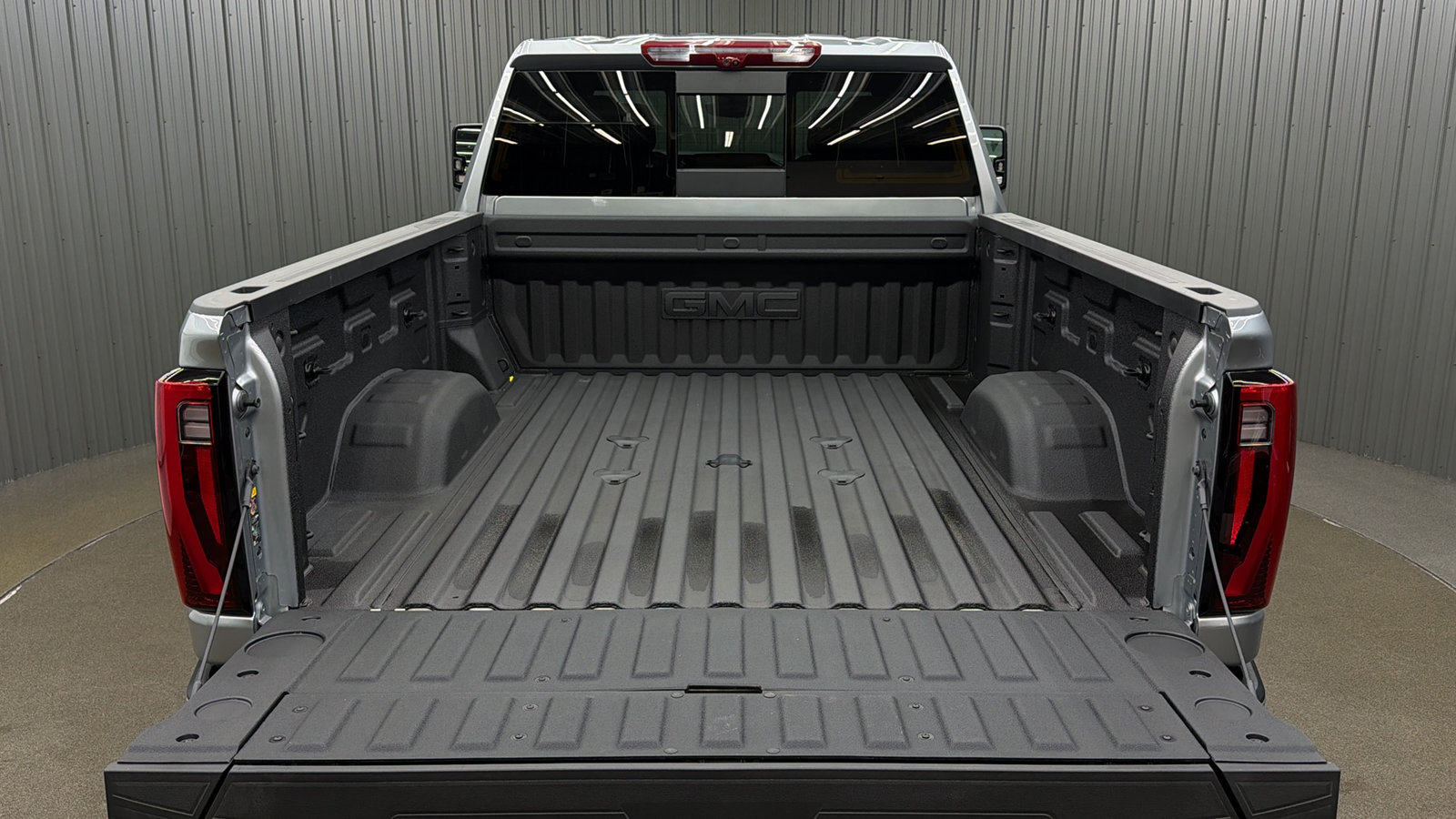 Used 2026 GMC Sierra 2500 Denali Ultimate w/ LPO, GMC Protection Package AWD/4WD image 17