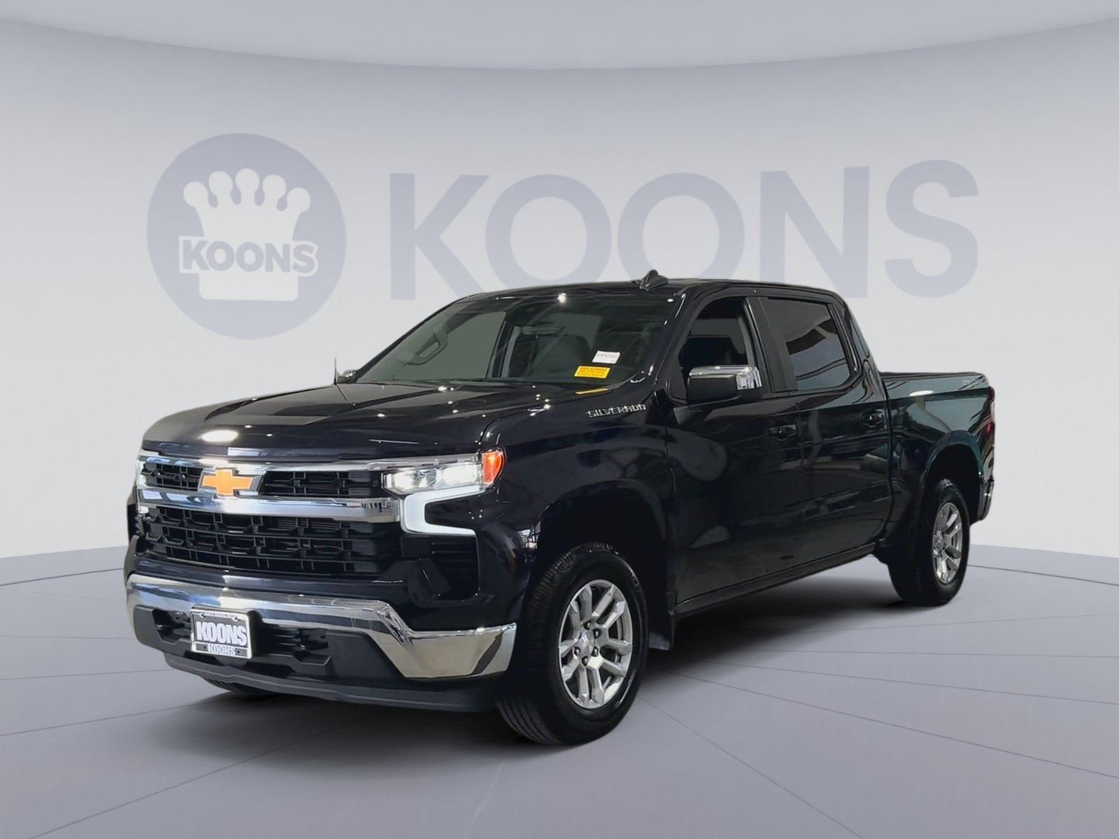 Used 2022 Chevrolet Silverado 1500 LT AWD/4WD image 5