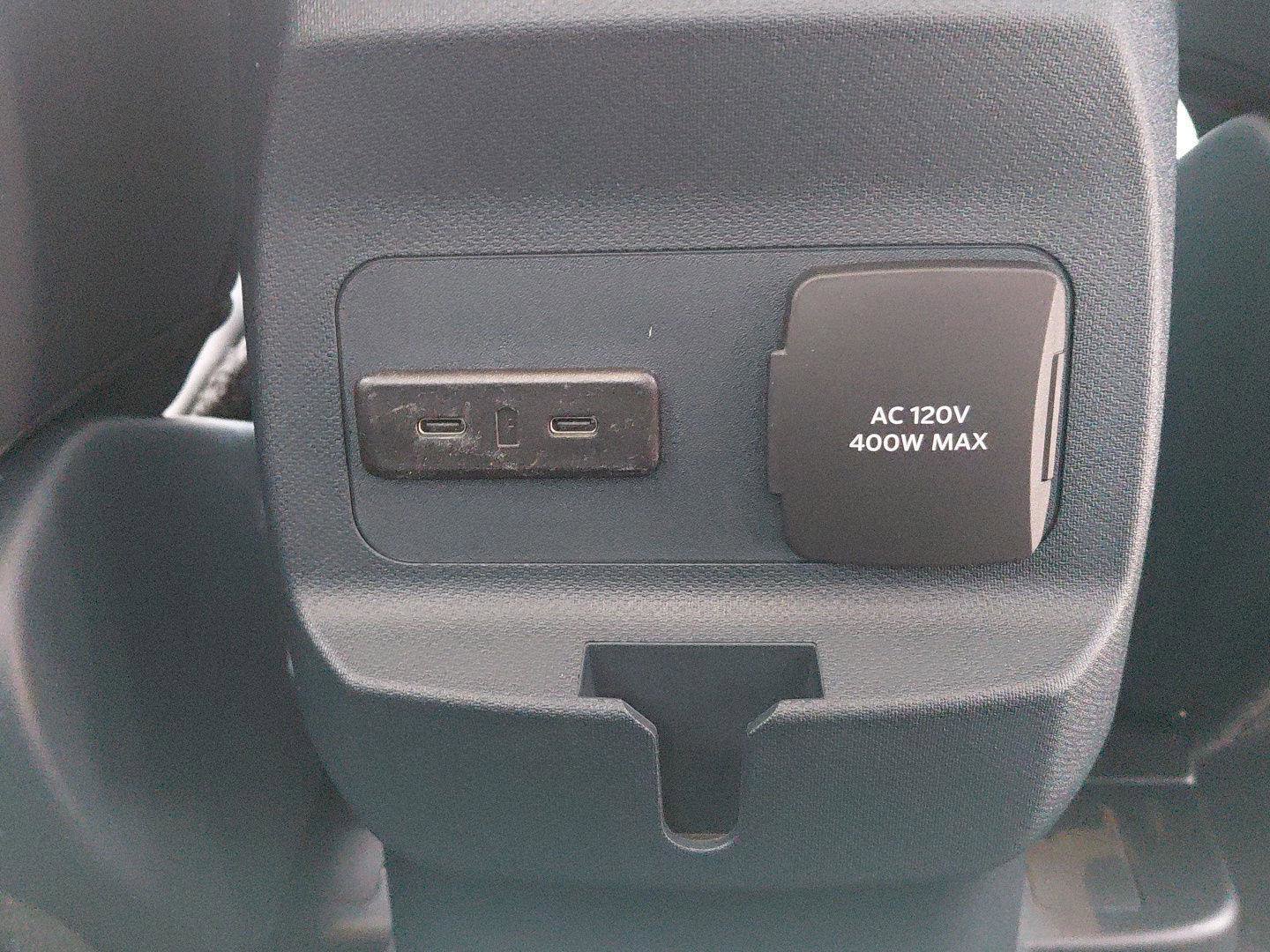 New 2026 Ford Maverick Lariat w/ Black Appearance Package image 16