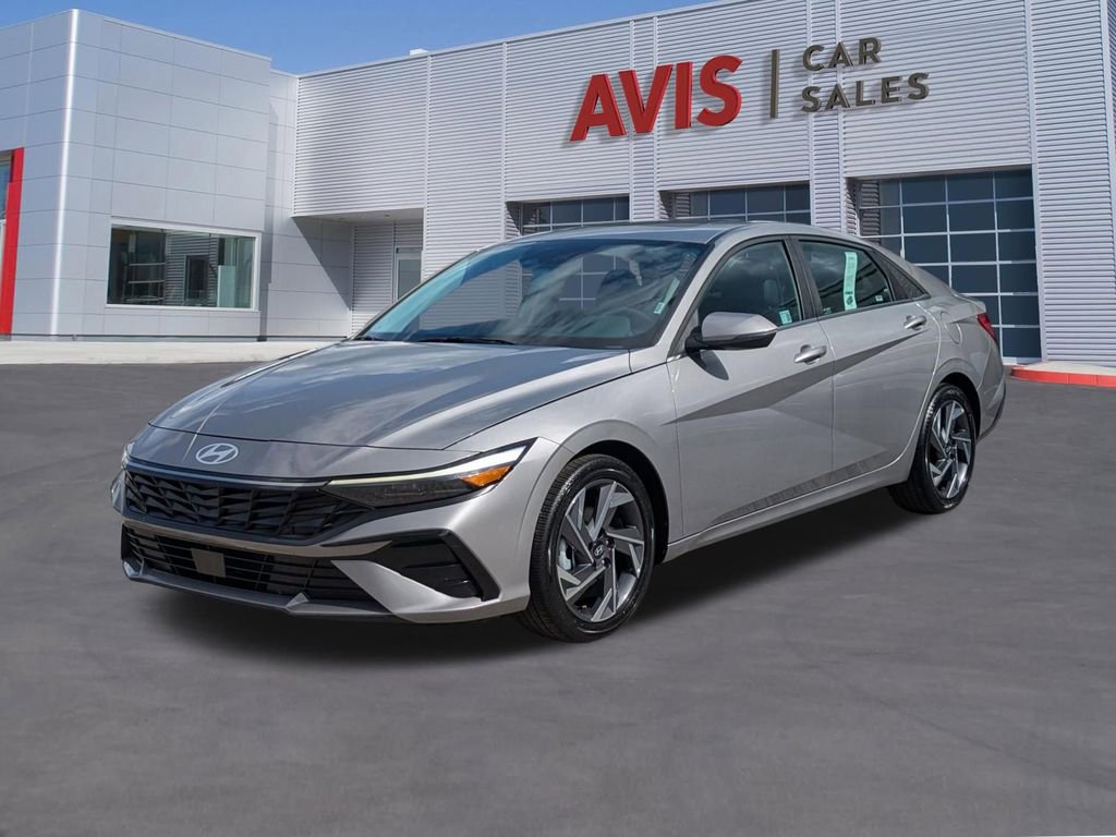 Used 2025 Hyundai Elantra Limited