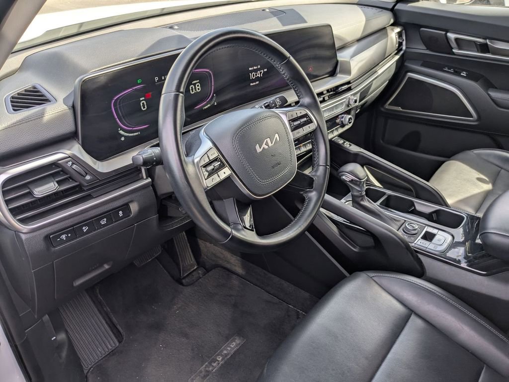Used 2025 Kia Telluride S image 15