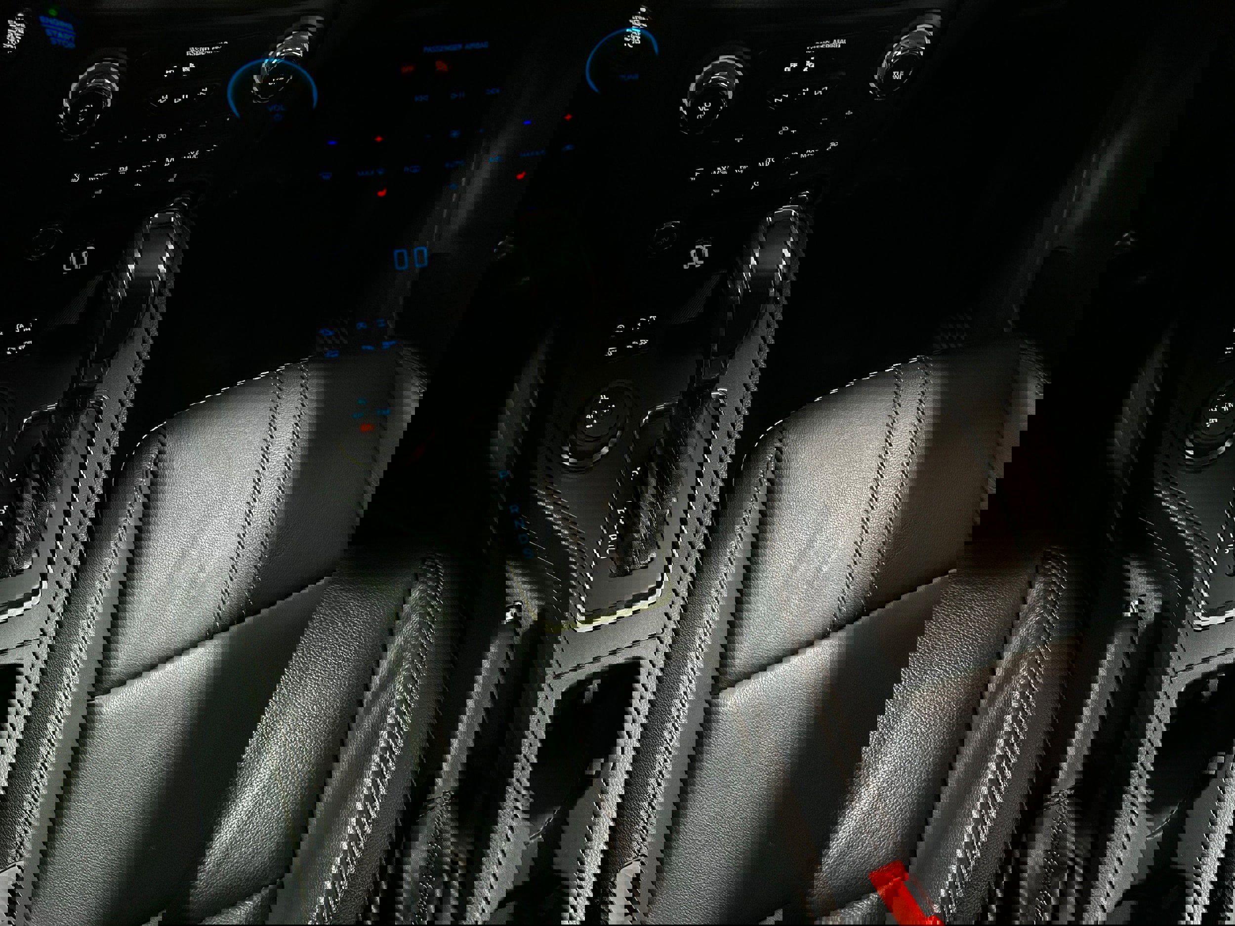 Used 2019 Ford Ranger Lariat w/ Black Appearance Package image 12