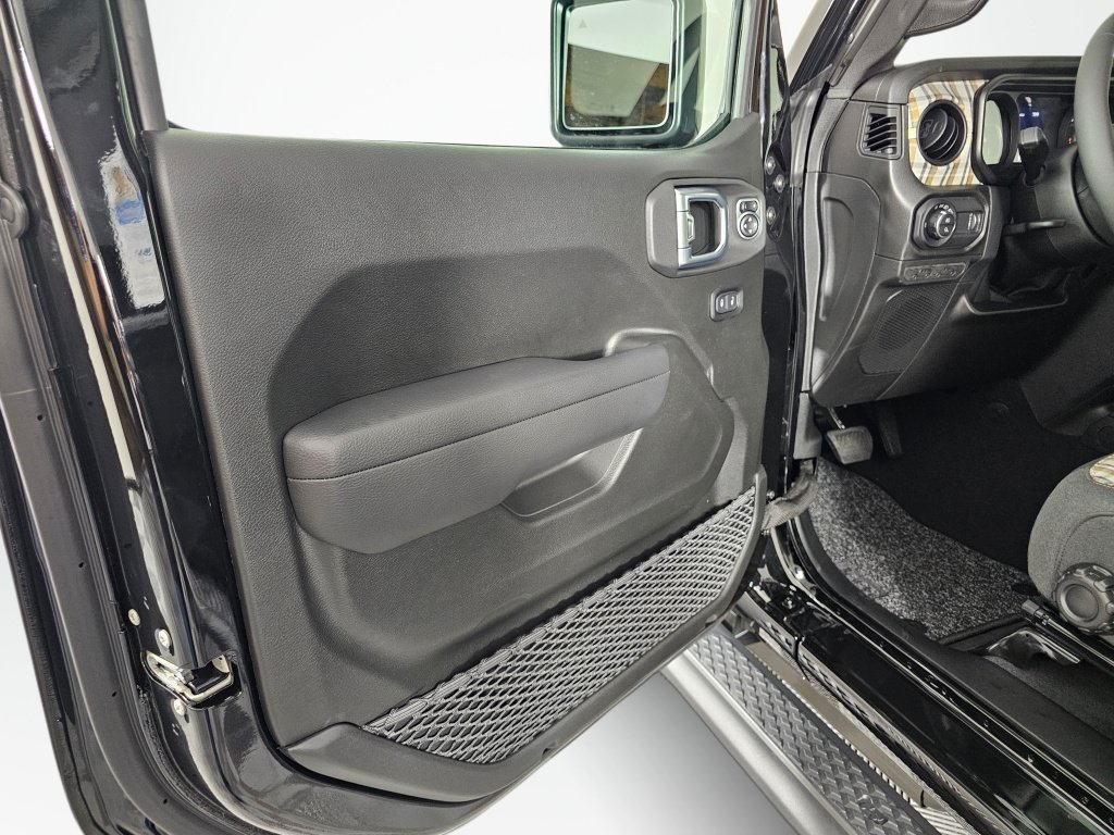 New 2026 Jeep Gladiator Sport AWD/4WD image 21