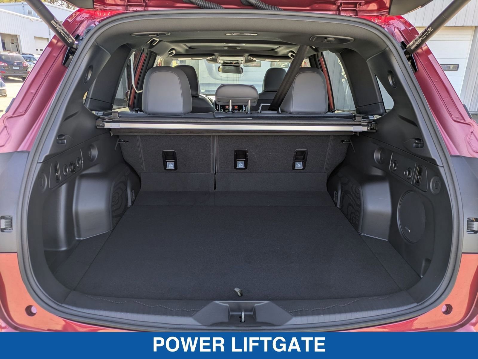 Used 2025 Subaru Forester Limited AWD/4WD image 34