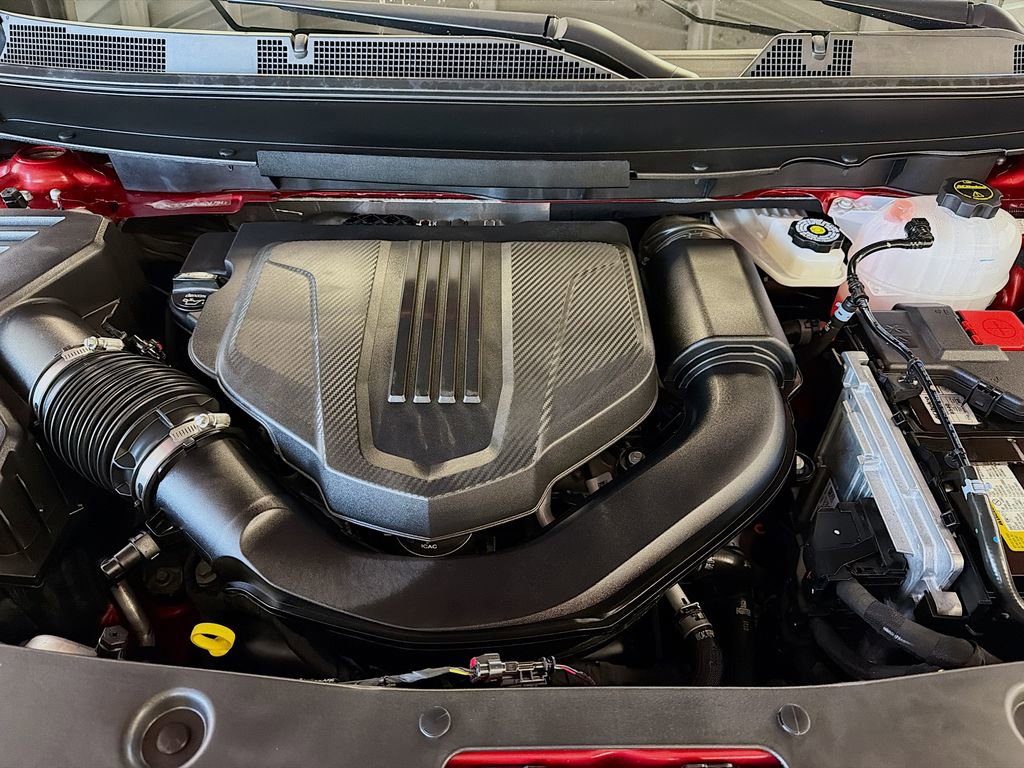 Used 2025 Buick Enclave Avenir image 34