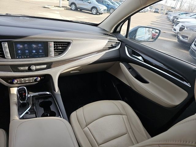 Used 2020 Buick Enclave Premium w/ Surround and Sites Package image 30