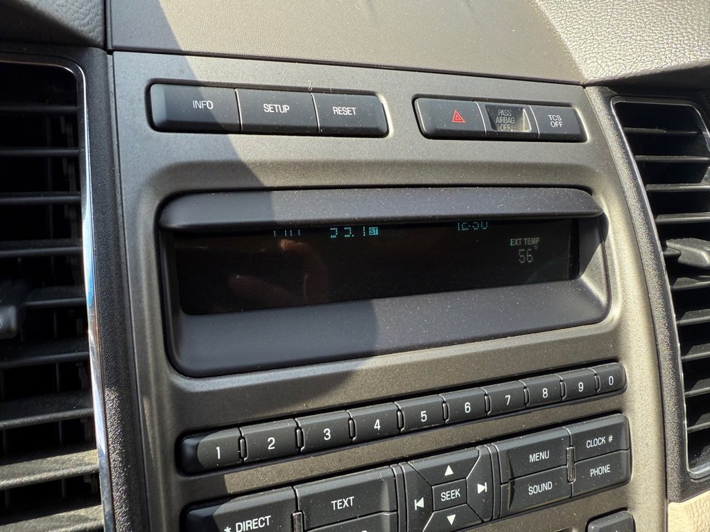 Used 2012 Ford Taurus SE image 17