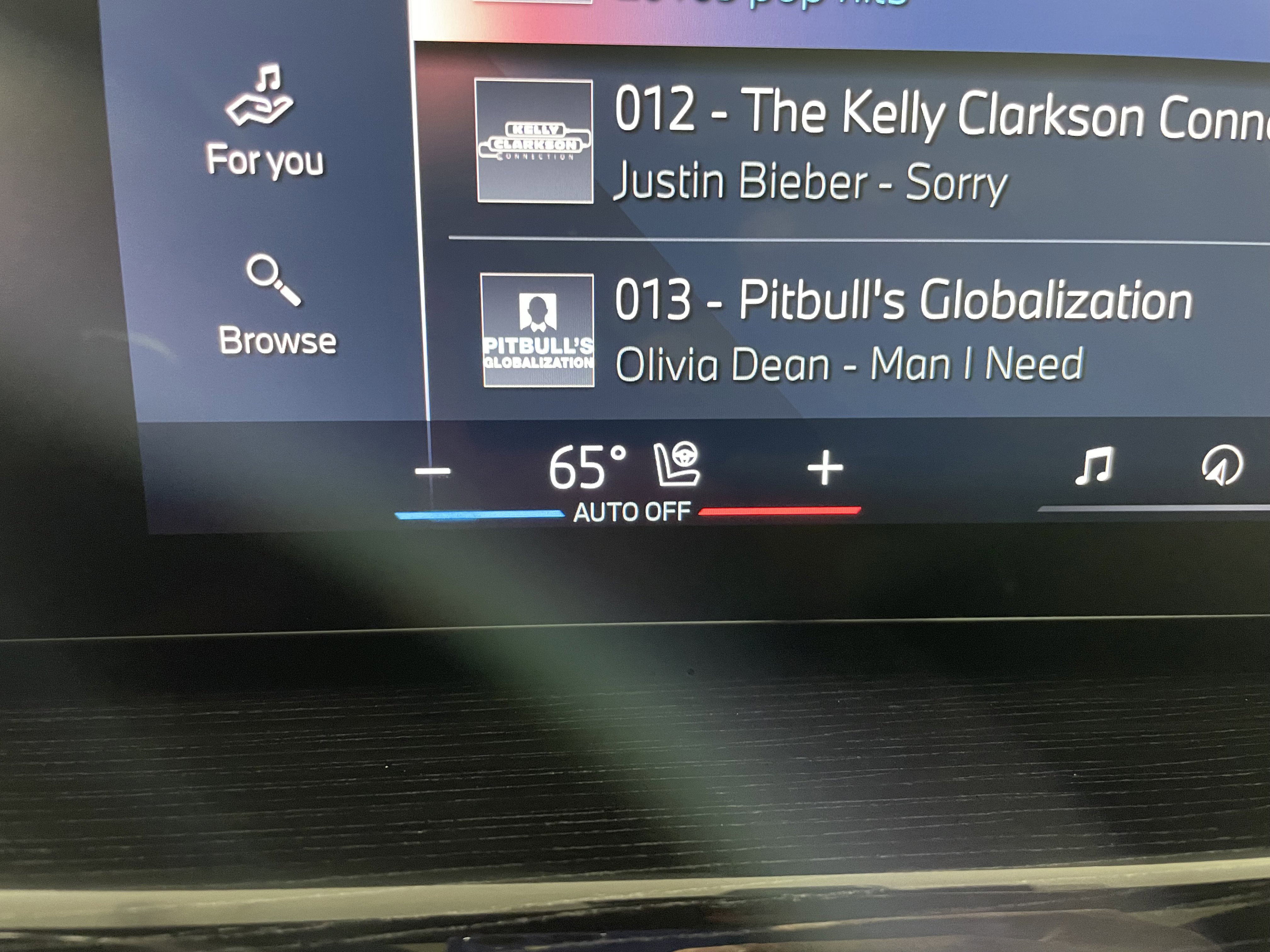 Used 2024 BMW X5 xDrive40i w/ M Sport Package image 21