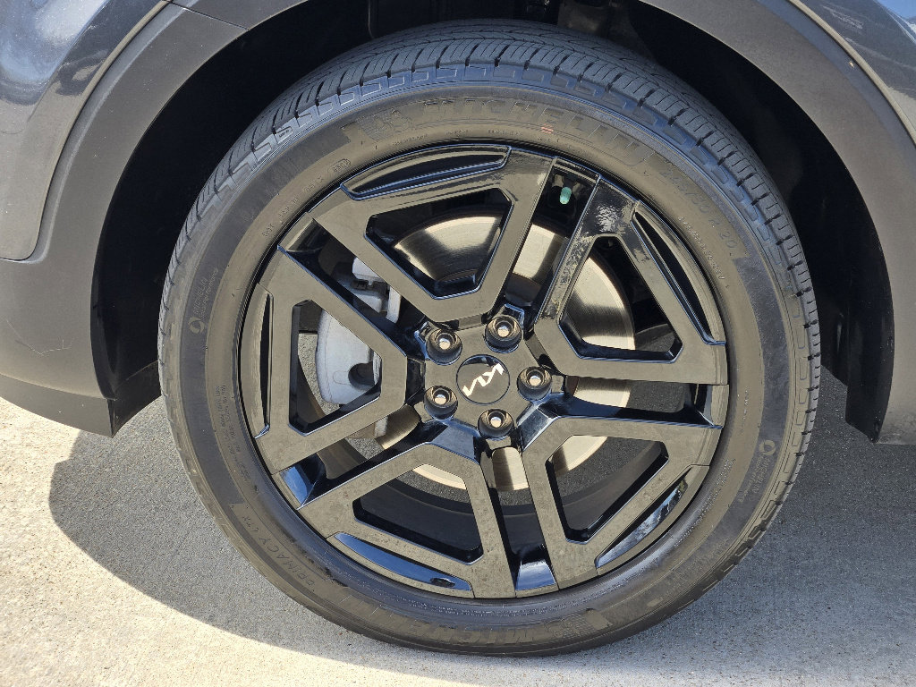 Certified 2024 Kia Telluride SX Prestige X-Line image 17