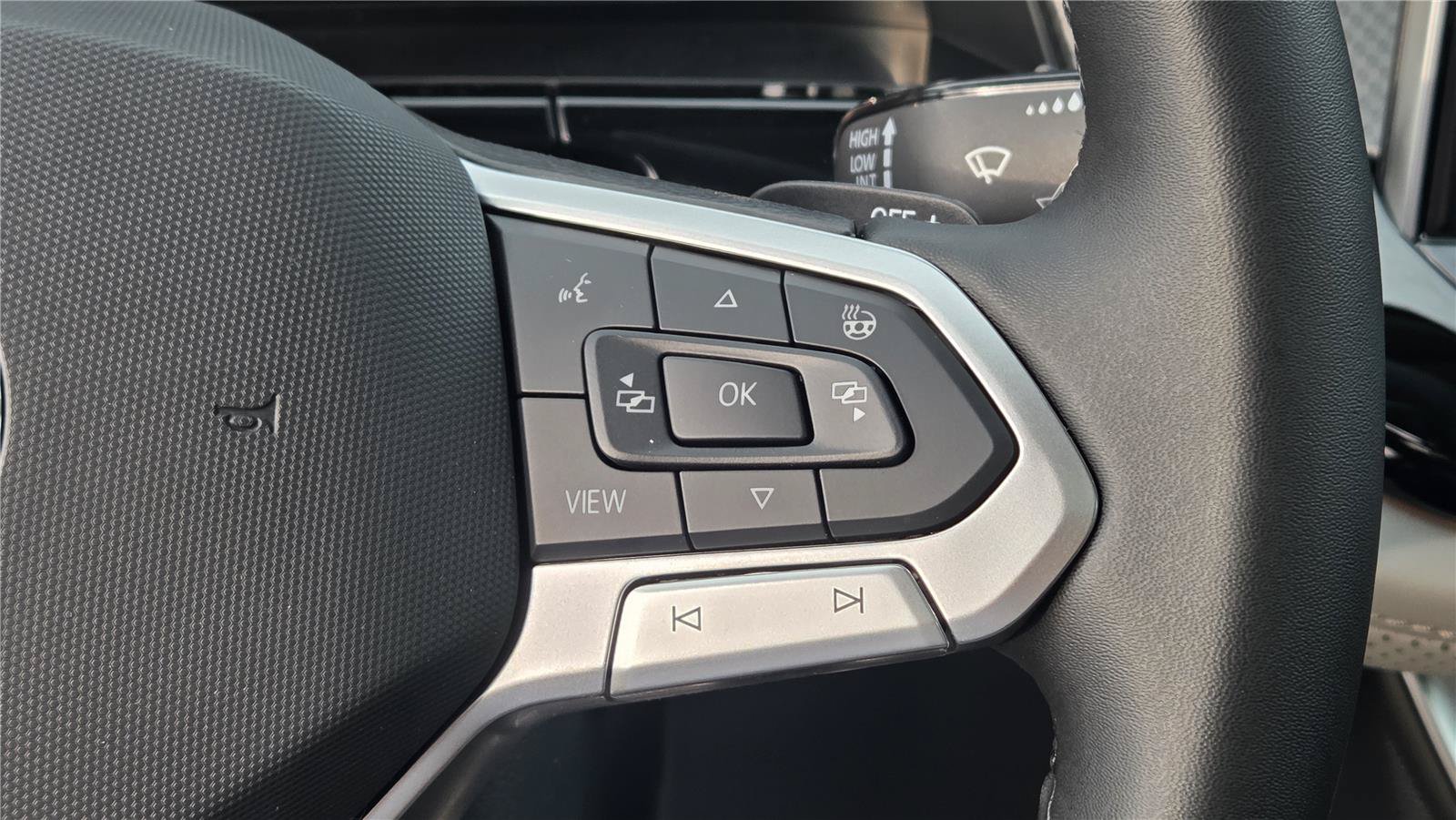New 2026 Volkswagen Atlas Peak Edition AWD/4WD image 18