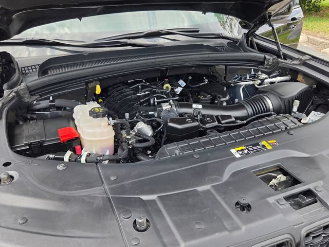Used 2025 Jeep Grand Cherokee Altitude AWD/4WD image 20