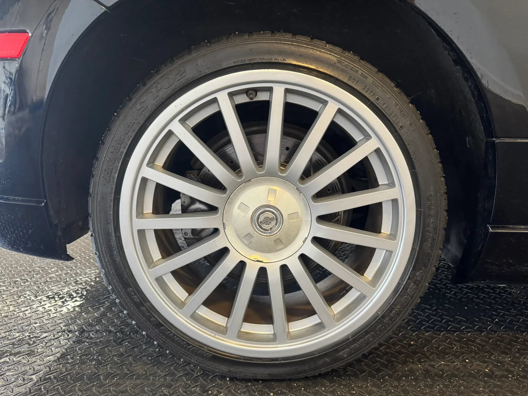 Used 2005 Chrysler Crossfire SRT-6 RWD image 22