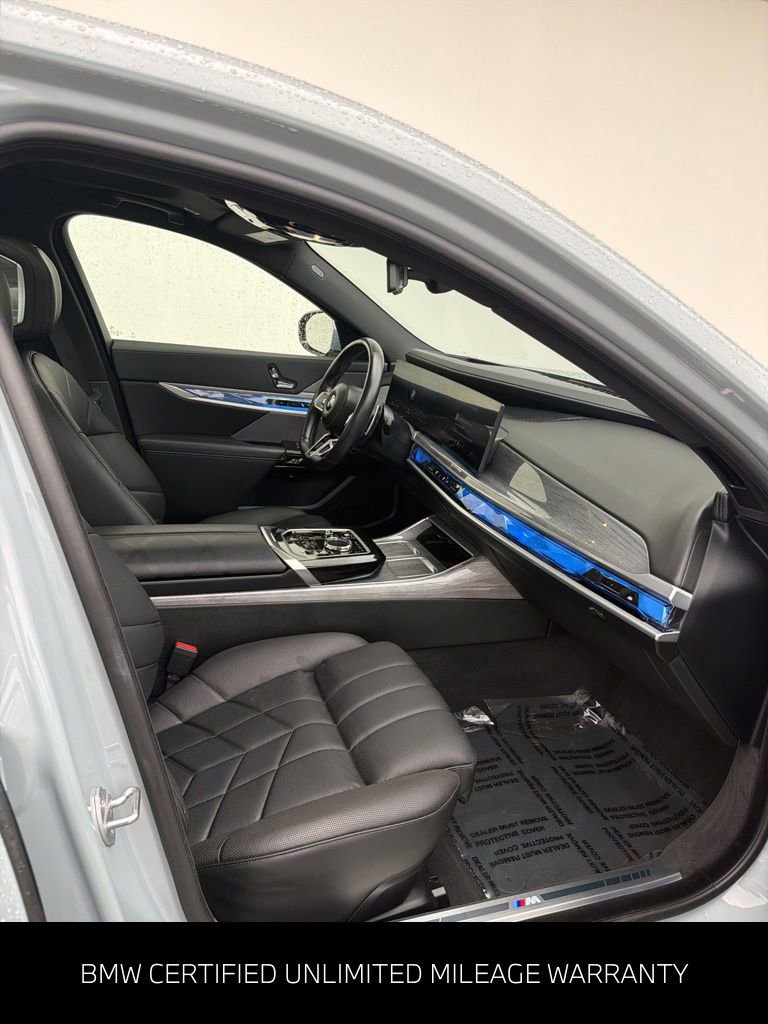 Certified 2024 BMW 760i xDrive w/ Executive Package image 33