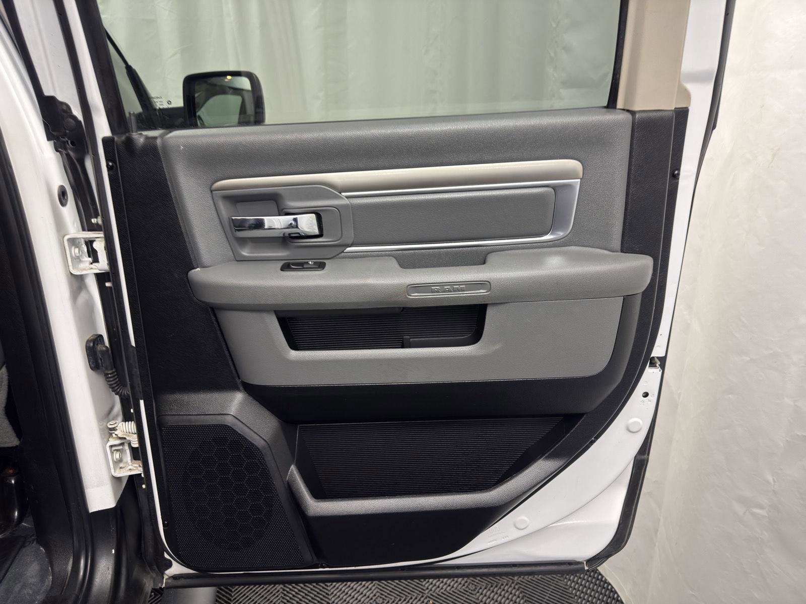 Used 2015 RAM 1500 Big Horn image 30