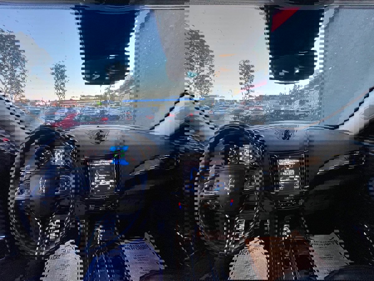 Used 2017 Maserati Levante w/ Sport Package image 10