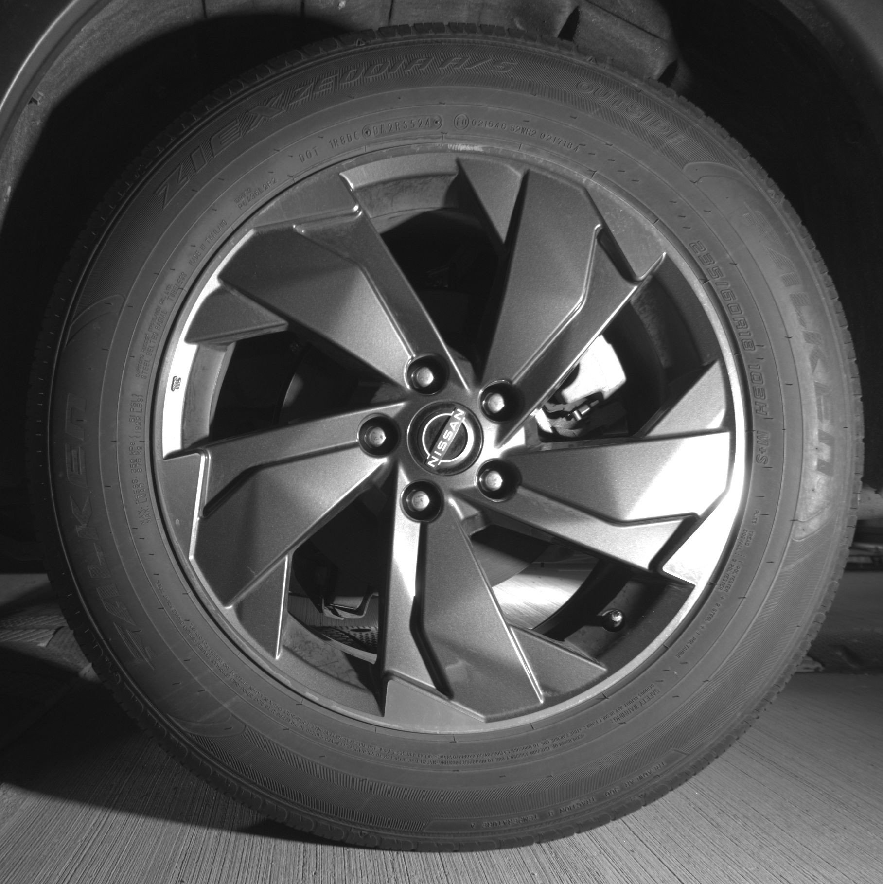 Used 2025 Nissan Rogue SV FWD image 14