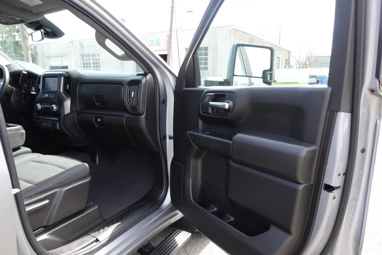 Used 2023 GMC Sierra 1500 Pro w/ Graphite Edition image 33