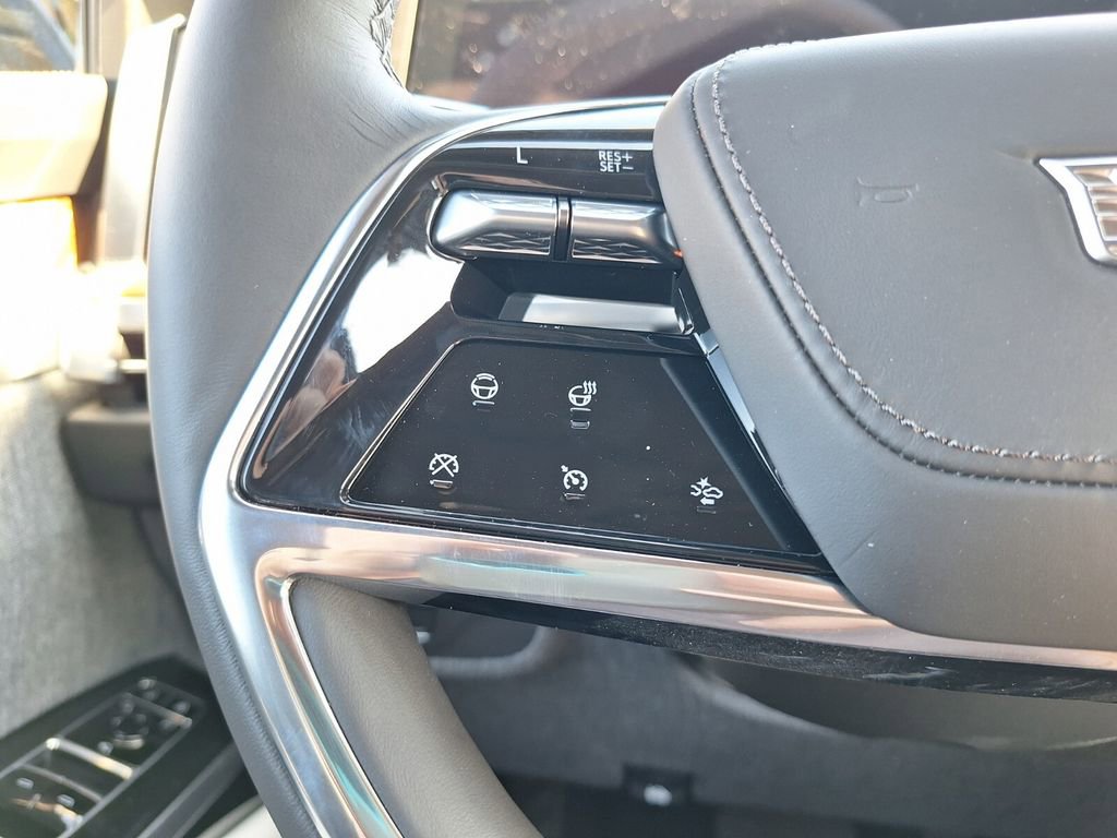 New 2026 Cadillac Escalade ESV Platinum Sport w/ LPO, ONYX Package image 20