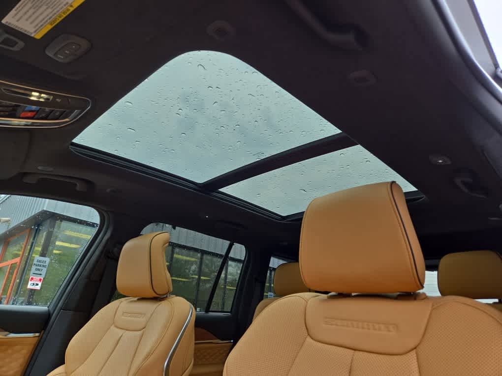 New 2026 Jeep Grand Cherokee Summit AWD/4WD image 20