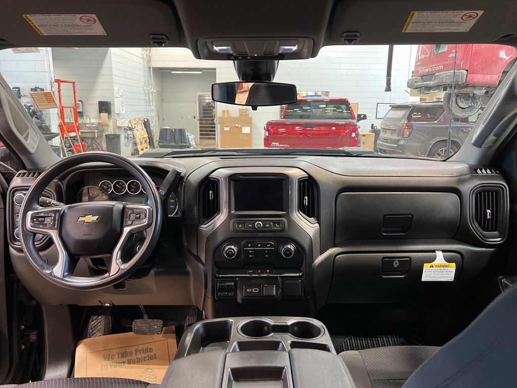 Used 2023 Chevrolet Silverado 2500 Custom w/ Custom Convenience Package image 19